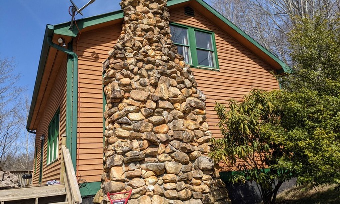 Altamont House | Big Summer Discount-nPrivate Quite 1600 SF Cabin house