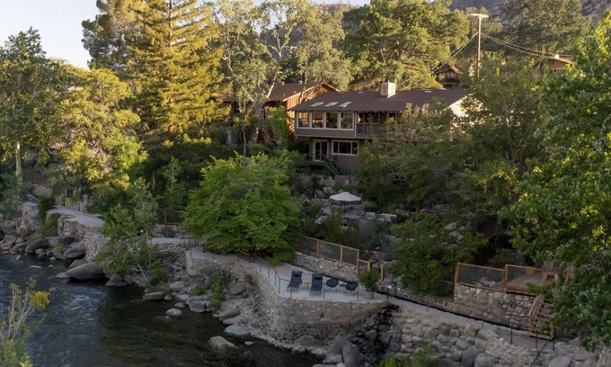 Kernville House | Big View House on Kern River Private Waterfront Retreat Fireplace Dog OK
