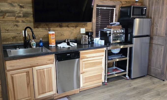 Rockbridge Cabin | Bigfoot’s Lair (In the Heart of the Hills)
