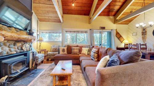 Majestic Pines Apartment | Bigwood #30 condo