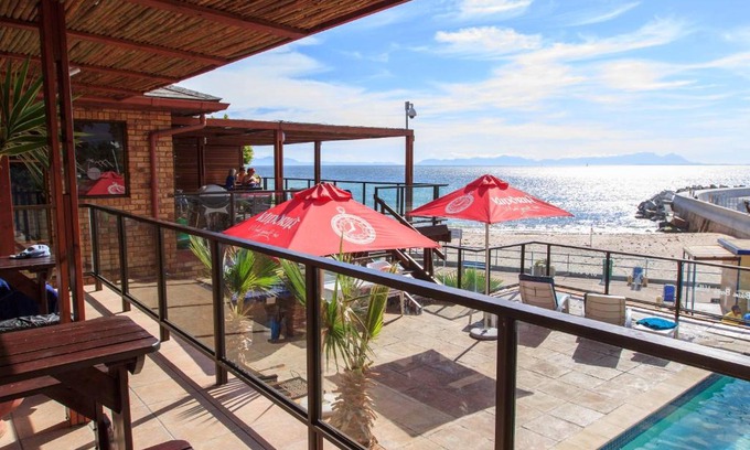 Gordons Bay Central House | Bikini Beach Villas