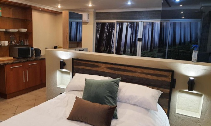 Nelspruit House | Bikkurim Inn