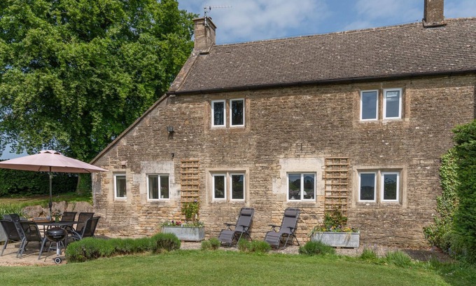 Chedworth Cottage | Bill's Cottage - Turkdean - Pet Friendly