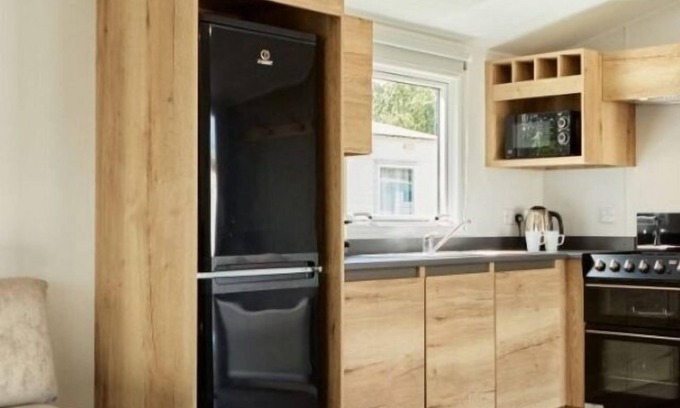 Great Houghton Ski Chalet | Billing Aquadrome Holiday Park Silver 3 Bed Caravan CD41