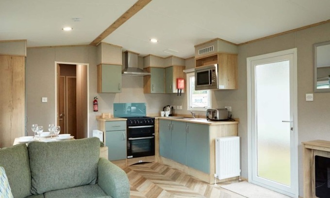 Great Billing Ski Chalet | Billing Aquadrome Holiday Park Silver 3 Bed Caravan KM08
