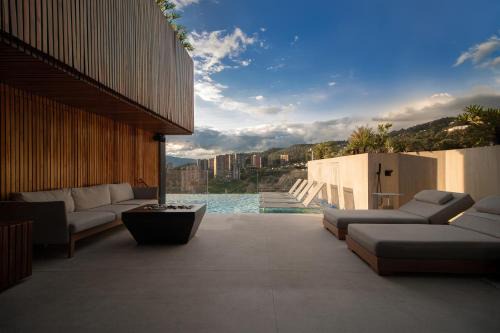 El Poblado Hotel | Binn Hotel