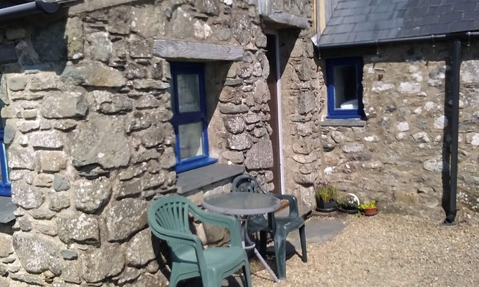 St Brides Cottage | Birch cottage, Treleidir Holiday Cottage, near coastpath and beaches