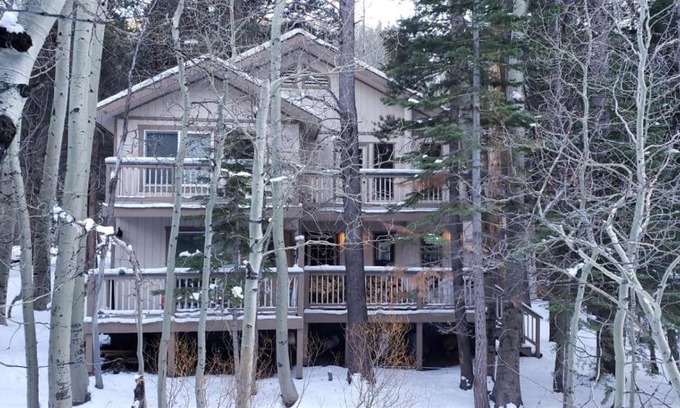 June Lake House | Birch Creek #8 - 2BR/1.5BA