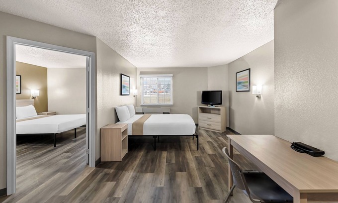 Columbia Hotel | Birch Hill Suites Columbia