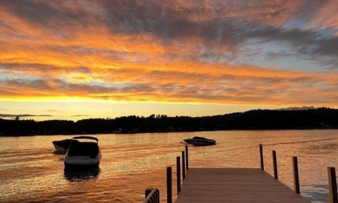 Laconia Hotel | Birch Knoll Motel
