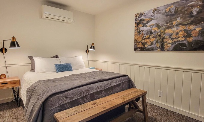 Mazama House | Birch Room 9 - loft room at The Inn At Mazama