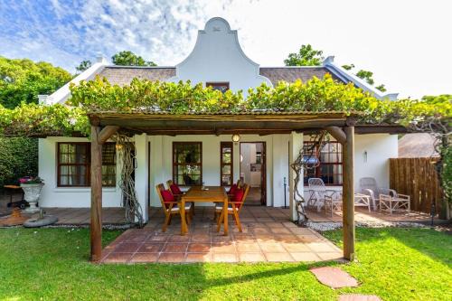 Hunter's Home Apartment | Birdie Cottage