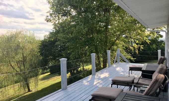 Grainger County House | BIRDLAND - YOUR PRIVATE RETREAT