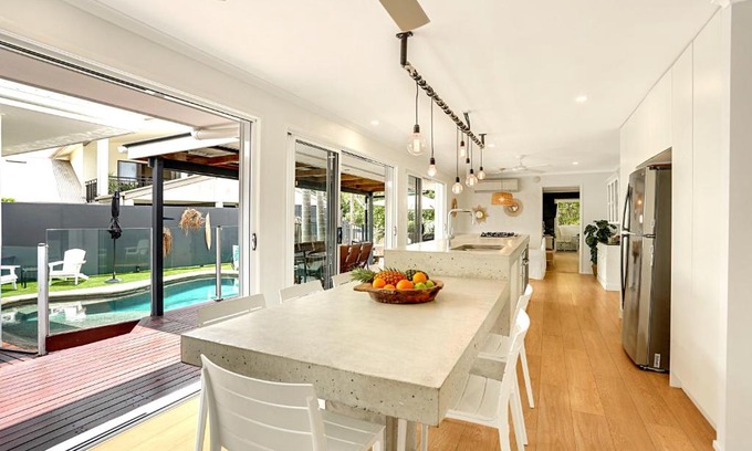 Sunrise Beach House | Birdsong