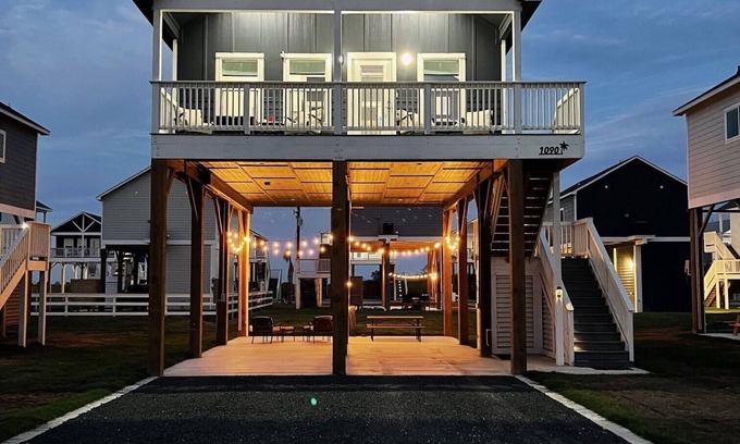 Caplen House | Birdwatcher's Paradise: Stunning Villa on Bolivar Peninsula, Prime Avian Viewing