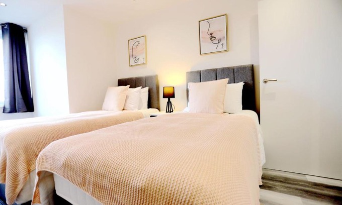 Sheldon Apartment | Birmingham NECAirport Interchange shortstay homebase