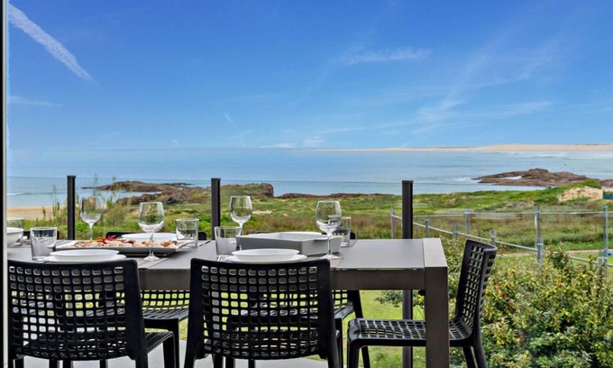 Anna Bay House | Birubi Beach House Anna Bay Beachfront