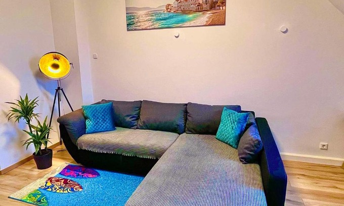 Solingen Apartment | Bis 5 Personen, Parkplatz, Arbeitsplatz