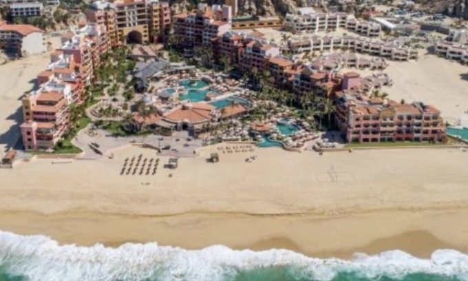 Marina Apartment | BISBEE WEEK Black/Blue marlin tourn-on beach 2 bdrm condo.In the heart of CABO!