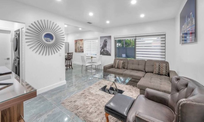 Biscayne Park House | Biscayne Park - Renovated & Charming Duplex w/Pool