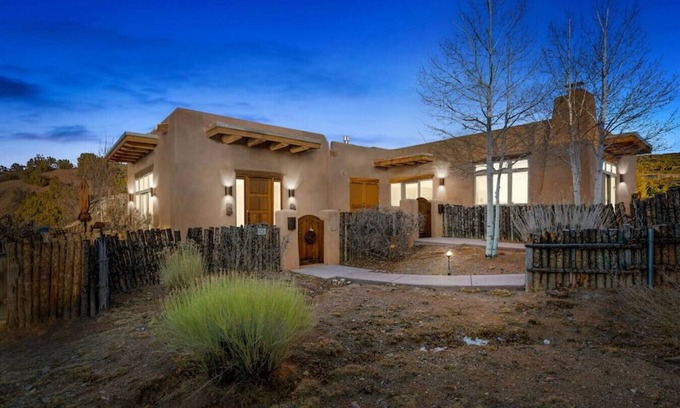 Tesuque Villa | Bishop's Lodge Villa, Hiking, Views