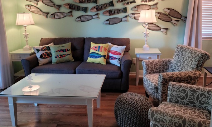 Folly Field Resort | Bison on the Beach: Charming 2bdrm villa at sweet resort on the beach