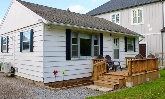 Historic Old Town House | Bissell's Hideaway in Heart of Old Town NOTL