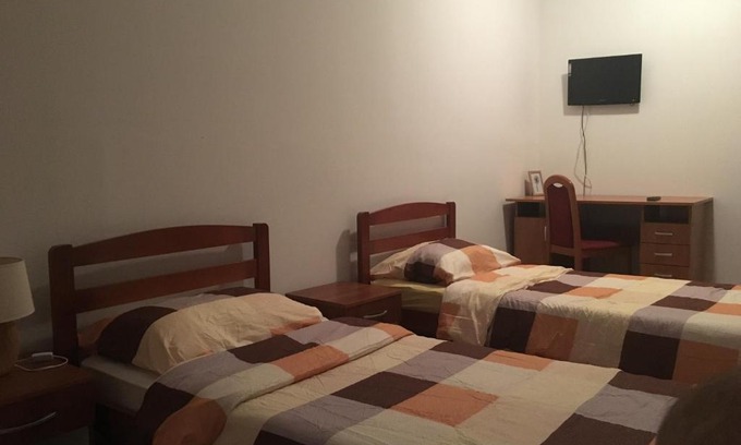 Perusic Bed & Breakfast | Bistro Kristina