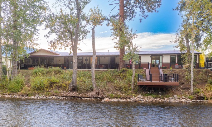 Darby House | Bitterroot Riverfront Home