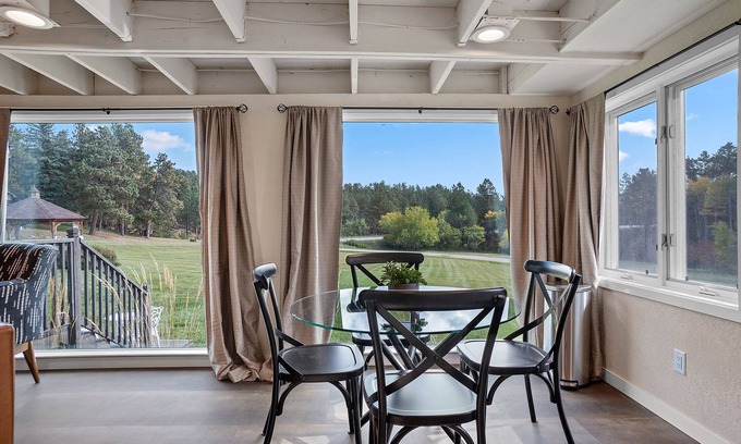 Rapid City Bed & Breakfast | Black Forest Inn Bed & Breakfast