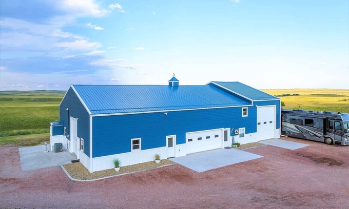 Hermosa House | Black Hills Barndo, Game Room, Hot Tub