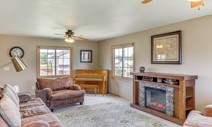 Blackhawk House | Black Hills Family Home: Close to Hiking Trails!