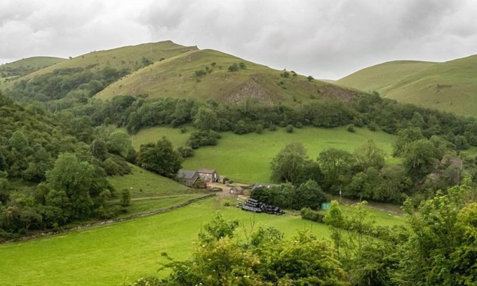 Longnor Bed & Breakfast | Black Lion Inn