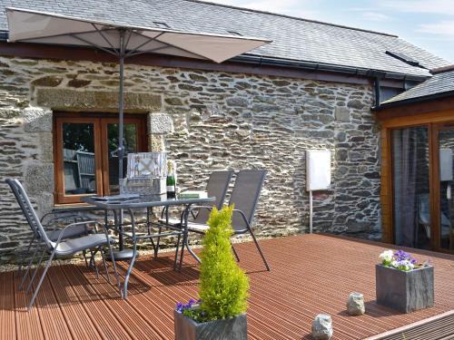 Maenporth House | Black Thorn Cottage