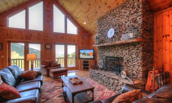 Boone House | Blackberry Lodge