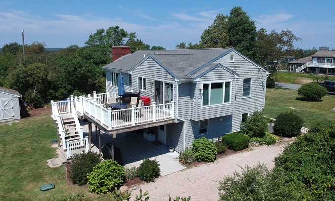 Matunuck House | Blackberry Mist of Matunuck, your luxury vacation destination by the beach!