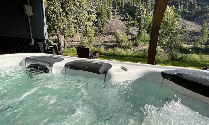 Missoula House | Blackfoot Riverfront Fishing Access & Mountain View. Hot Tub. Near Kettlehousen