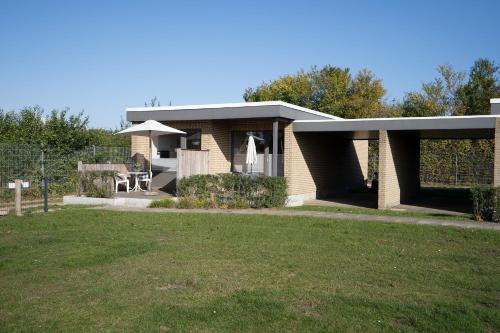 Lensterstrand House | Blankwasserweg 131 Lensterstrand Oase Bungalow 1