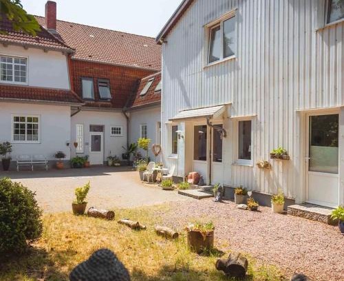 Cecilienkoog Apartment | Blauquarz und Rauchquarz