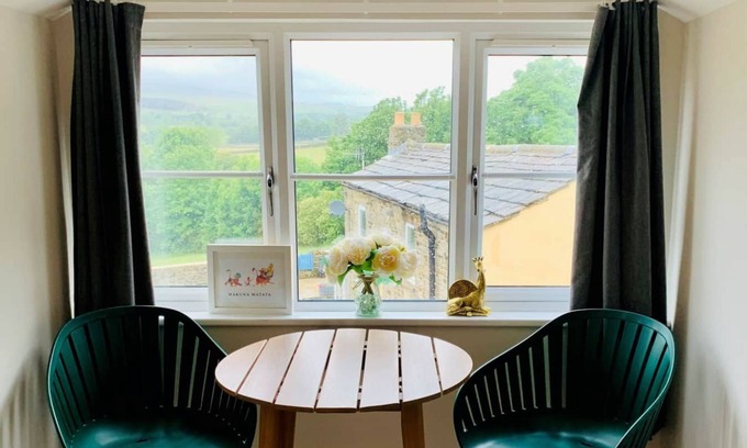 Barnard Castle House | Bleabeck View - Modern House with a View
