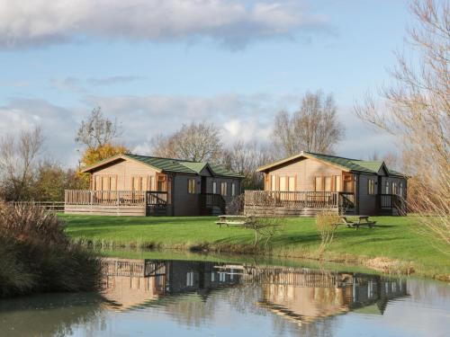 Puxton House | Blenheim Lodge