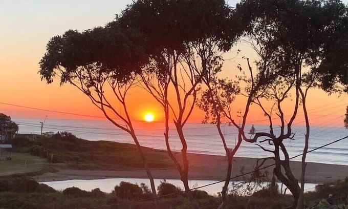 Stanwell Park House | Blissful Beachside Stay /Stanwell Park