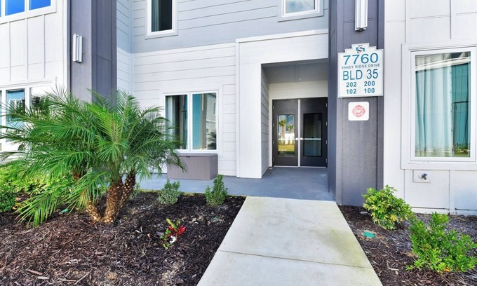 Reunion Hotel | Blissful Condo Retreat near Disney with Resort & Waterpark Access - B35-102