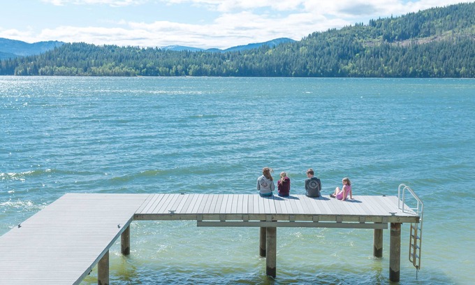 Dover Bay Cabin | Blissful Lakefront Living Minutes From Dover Bay & Sandpoint