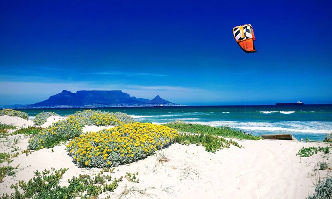 Bloubergstrand Bed & Breakfast | Blouberg Dolphin Inn