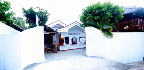 Nilwella House | Blue Beach Island House