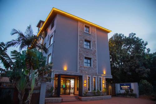 Entebbe Hotel | Blue Berries Hotel