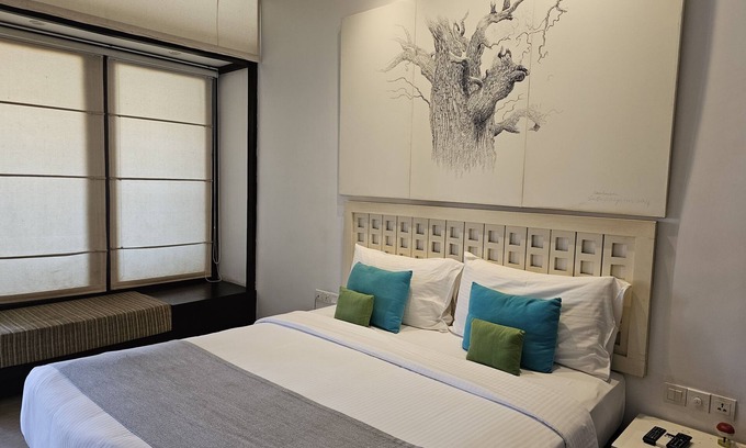 Negombo Hotel | Blue Breeze