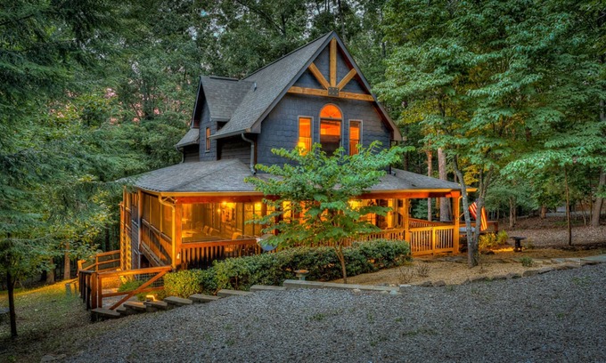 Mineral Bluff Cabin | Blue Chalet by Escape to Blue Ridge