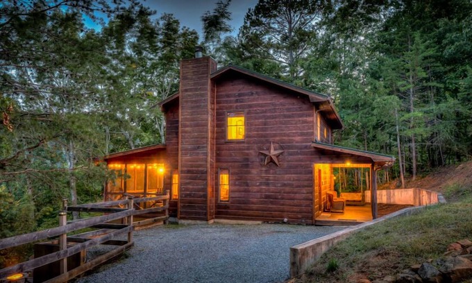 Necowa Cove Cabin | Blue Chase Lodge- Pet Friendly | Overlooks Lake Blue Ridge | Screened Porch